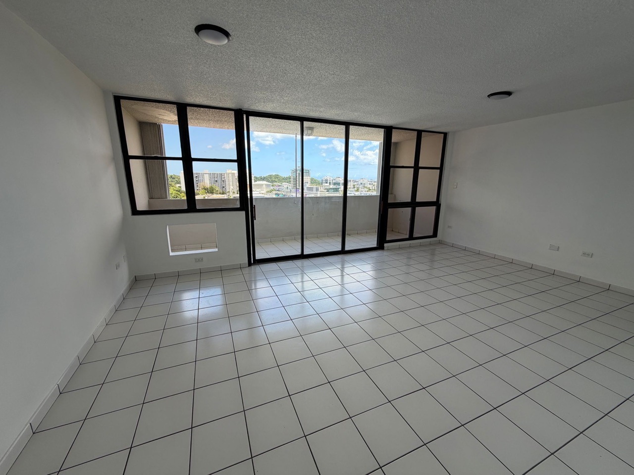 Condominio adquirido en Guaynabo, Puerto Rico